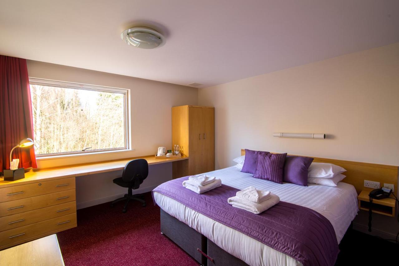 The Hawkhills (Adults Only) Hotel York Bagian luar foto