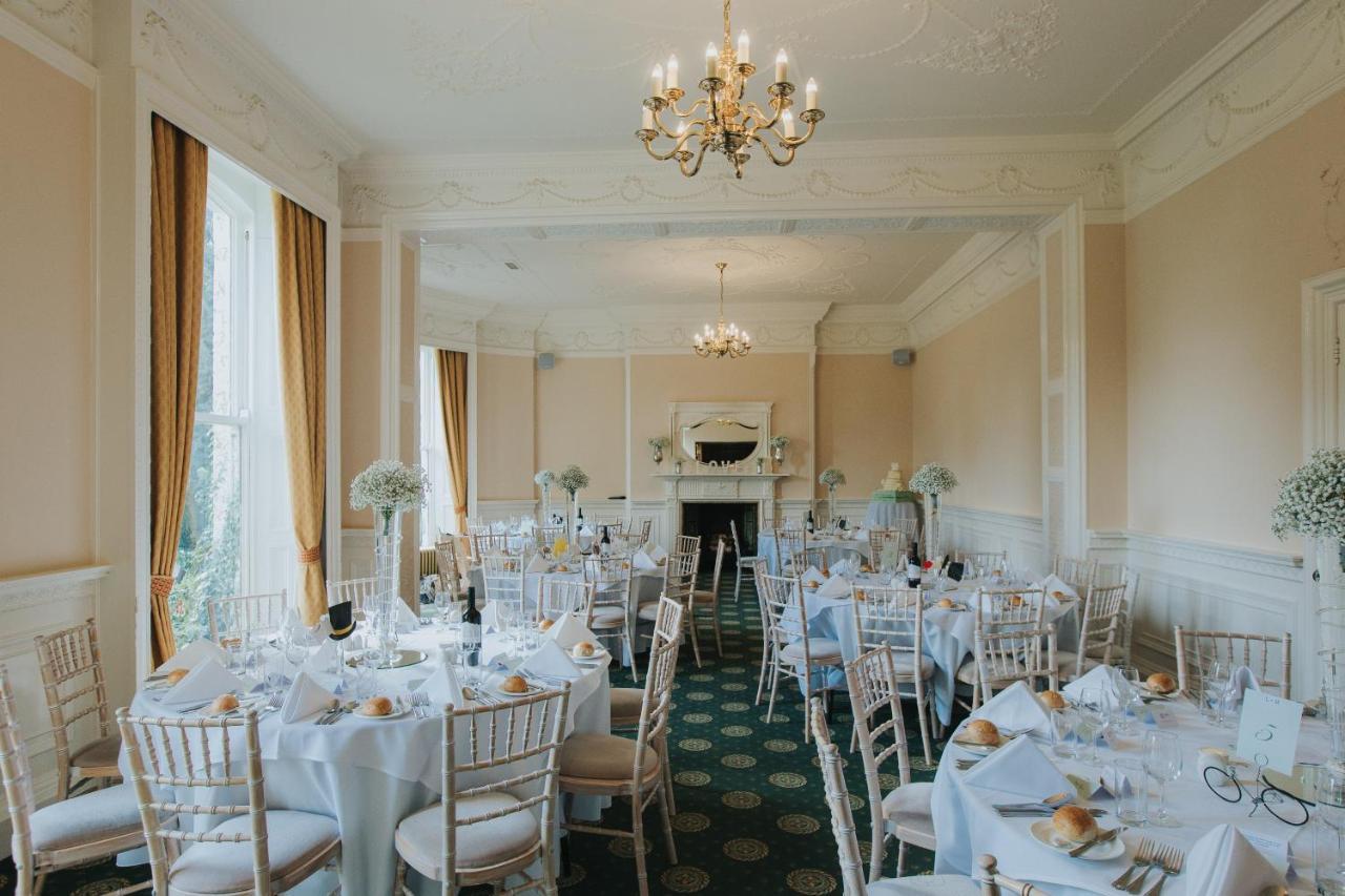 The Hawkhills (Adults Only) Hotel York Bagian luar foto